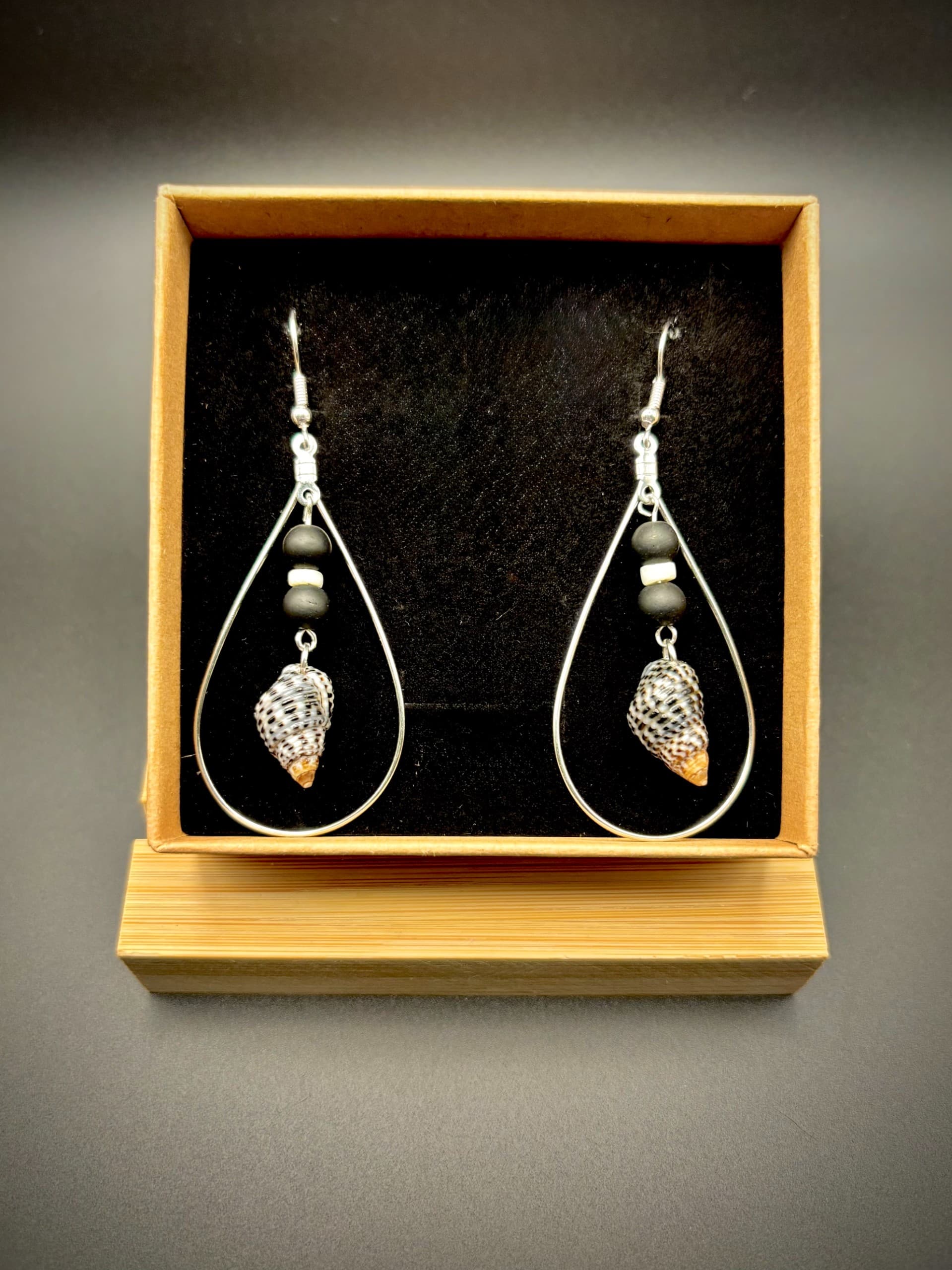 Silver-Plated Tear Drop Dangle Earrings with Small Black and White Spotted Snail Shell with Black and White Accent Beads